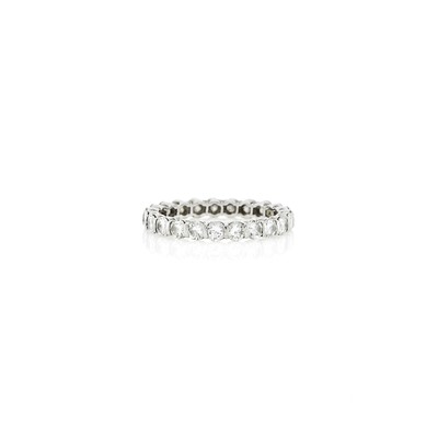 Lot 1186 - Platinum and Diamond Band Ring