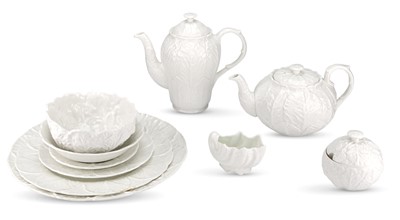 Lot 9 - Assembled Coalport and Wedgwood Porcelain Countryware Pattern Dinner Service