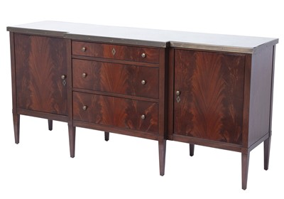 Lot 380 - Dessin Fournir Mirror Top Mahogany Sideboard