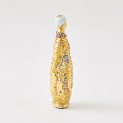 Lot 175 - Continental Gold, Enamel and Hardstone Scent Flask