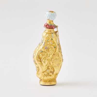 Lot 175 - Continental Gold, Enamel and Hardstone Scent Flask