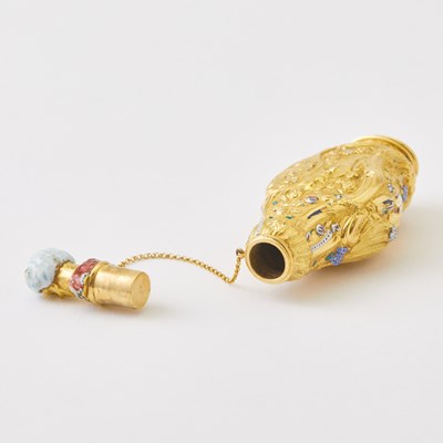 Lot 175 - Continental Gold, Enamel and Hardstone Scent Flask