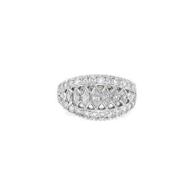 Lot 2120 - Platinum and Diamond Ring