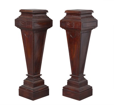 Lot 171 - Pair of Edwardian Mahogany Pedestals