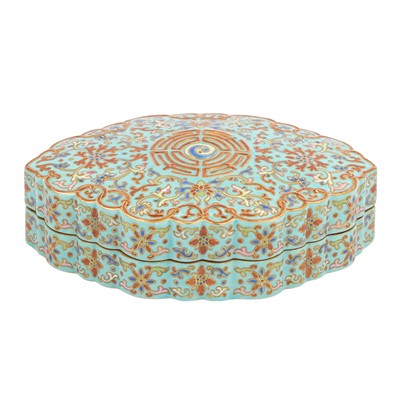 Lot 722 - A Chinese Enameled Porcelain 'Bagua' Box and Cover