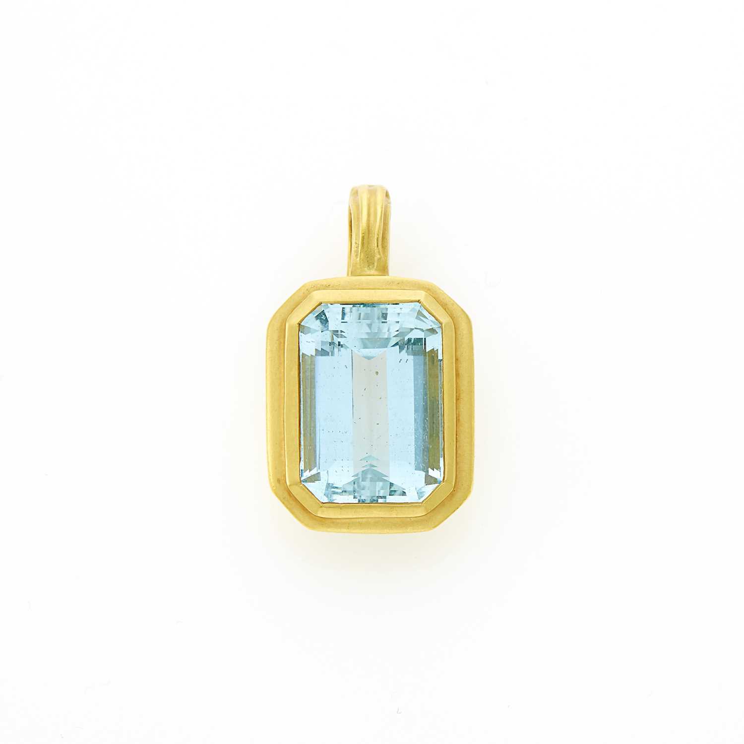 Lot 1014 - Slane & Slane Gold and Aquamarine Enhancer