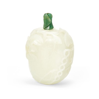 Lot 407 - A Chinese Carved White Jade Snuff Bottle