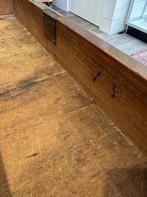 Lot 1059 - Queen Anne Walnut Dressing Table