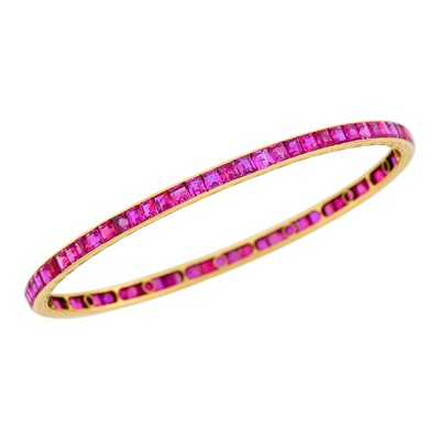 Lot 171 - Gold and Ruby Bangle Bracelet