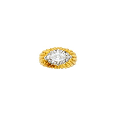 Lot 121 - Gold, Platinum and Diamond Ring