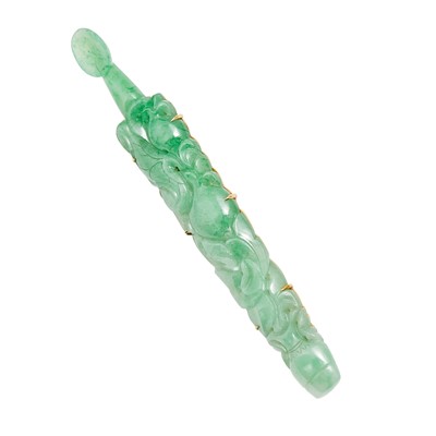 Lot 102 - A Chinese Jadeite Ear Pick