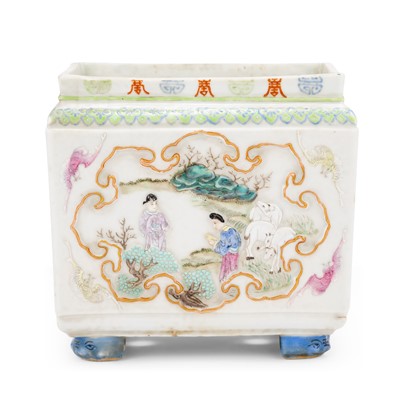Lot 251 - A Chinese Enameled Porcelain Planter