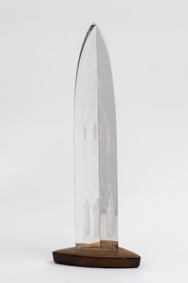 Lot 1150 - Steuben Art Glass Cathedral Obelisk Sculpture