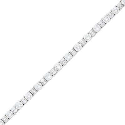 Lot 124 - Platinum and Diamond Bracelet