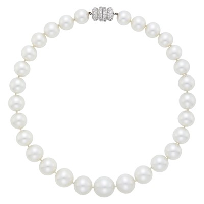 Lot 211 - South Sea Cultured Pearl Necklace with Platinum and Diamond Clasp