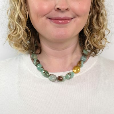 Lot 1149 - Yossi Harari High Karat Hammered Gold and Jade Bead Toggle Necklace