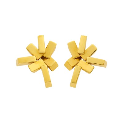 Lot 1022 - Maja DuBrul Pair of High Karat Gold Abstract Earclips