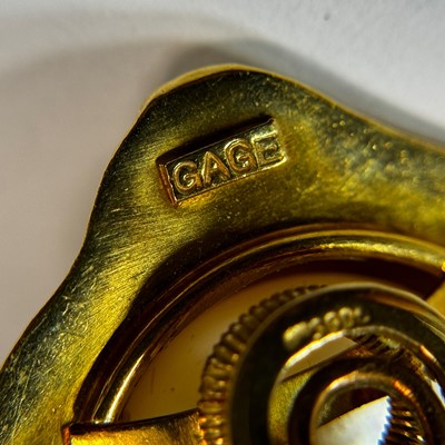 Lot 72 - Elizabeth Gage Pair of Gold and Mabé Pearl Earclips