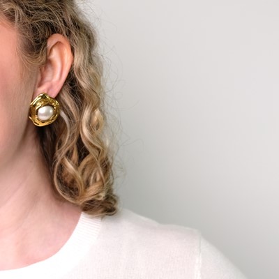 Lot 72 - Elizabeth Gage Pair of Gold and Mabé Pearl Earclips