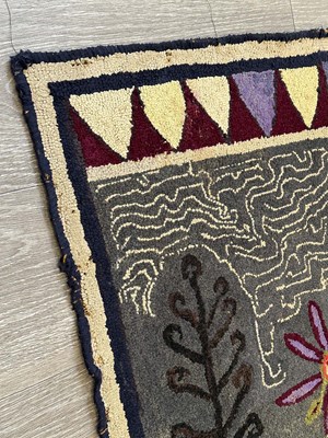 Lot 1094 - Pictorial Hooked Rug
