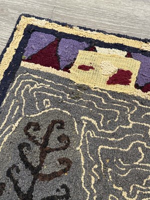 Lot 1094 - Pictorial Hooked Rug