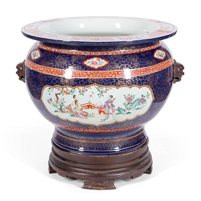 Lot 647 - A Large Chinese Enameled Porcelain Fish Bowl and Stand