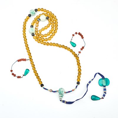 Lot 551 - A Chinese Court Necklace