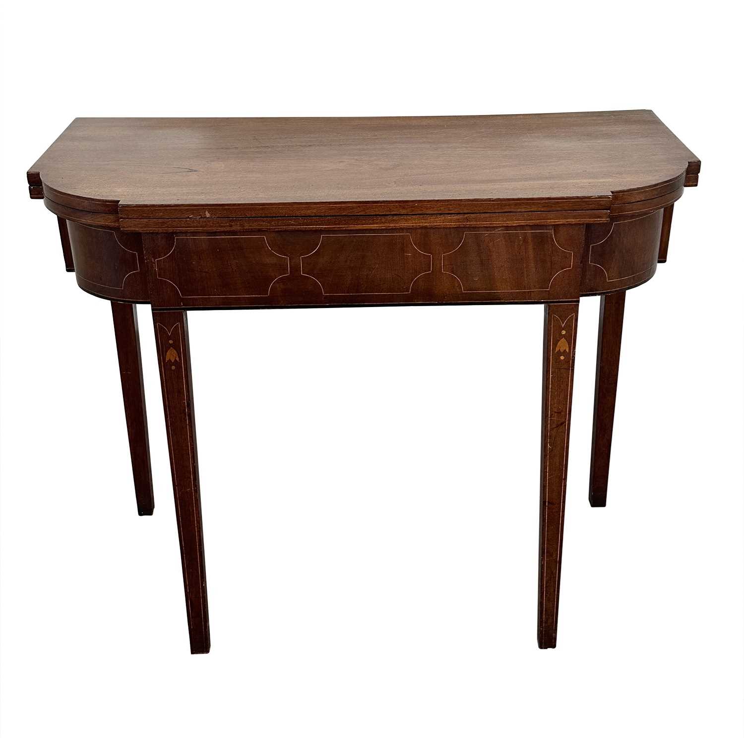 Lot 1069 - Federal Inlaid Mahogany Card Table