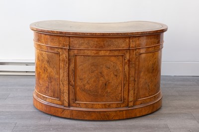 Lot 1105 - Victorian Burl Veneer Reniform Desk