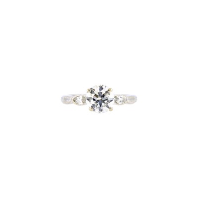 Lot 1188 - Platinum and Diamond Ring