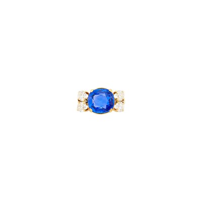 Lot 115 - Gold, Sapphire and Diamond Ring