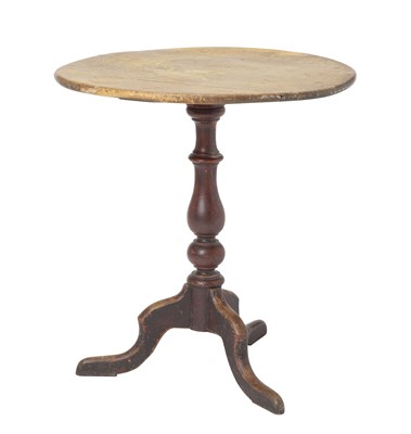 Lot 151 - Queen Anne Pine and Maple Country Tea Table