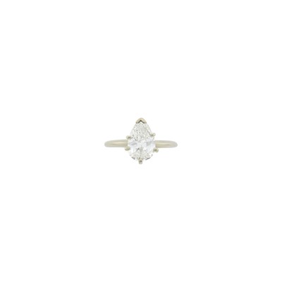 Lot 1160 - White Gold and Diamond Ring