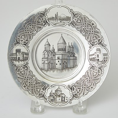 Lot 633 - Silver and Niello Dish