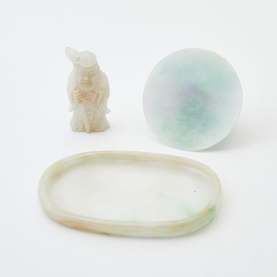 Lot 68 - A Group of Three Chinese Jade Articles