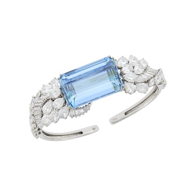 Lot 77 - White Gold, Platinum, Aquamarine and Diamond Bangle Bracelet