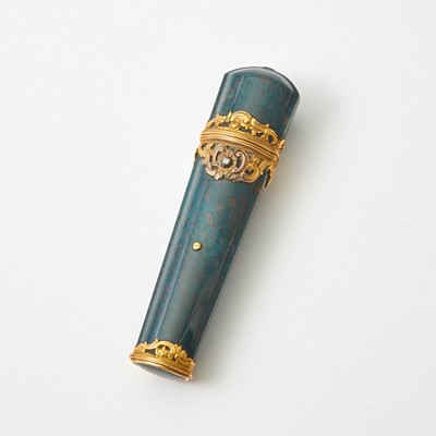 Lot 177 - Continental Gold Mounted Bloodstone Etui
