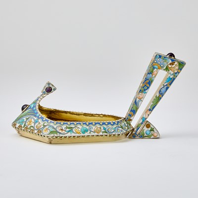 Lot 699 - Russian Silver-Gilt and Cloisonné Enamel Kovsh
