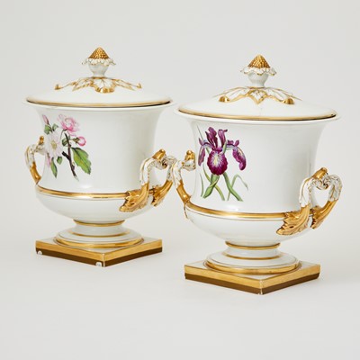 Lot 291 - Pair of Worcester Porcelain Covered Fruit Coolers