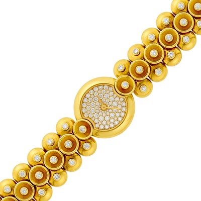 Lot 129 - Van Cleef & Arpels Gold and Diamond 'Bouton d' or' Wristwatch, France