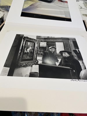 Lot 1055 - DOISNEAU, ROBERT (1912-1994)