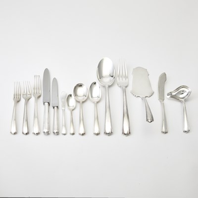 Lot 751 - Italian Silver Flatware Service
