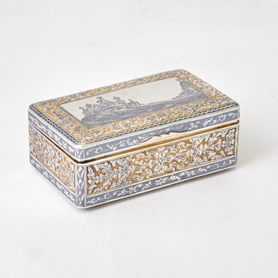 Lot 703 - Russian Silver-Gilt and Niello Snuff Box