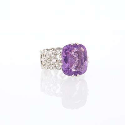 Lot 1174 - White Gold, Amethyst and Diamond Ring