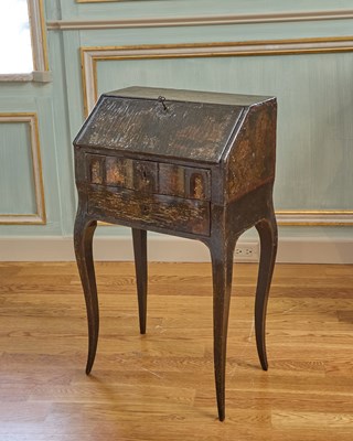Lot 158 - Louis XV Small Writing Desk in Black and Gold Chinese Lacquer
