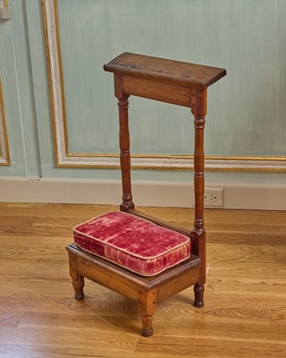 Lot 333 - French Baroque Oak Diminutive Child's Prie Dieu