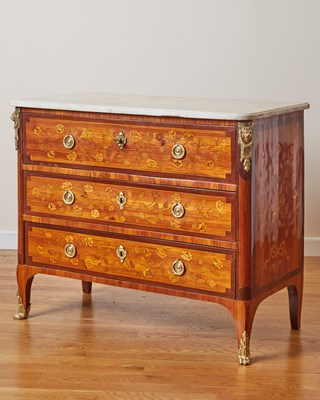 Lot 300 - Louis XV / XVI Transitional Gilt-Bronze Mounted Kingwood Marquetry Secrétaire Commode