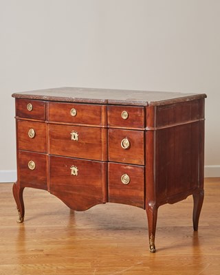 Lot 292 - Louis XV / XVI Transitional Mahogany Commode