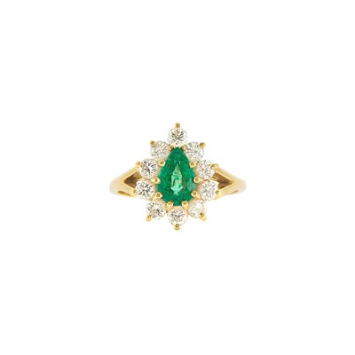Lot 1261 - Gold, Emerald and Diamond Ring