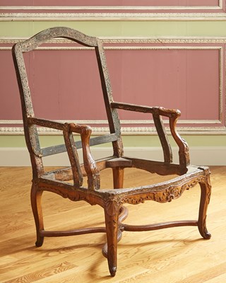Lot 120 - Régence Carved Walnut Bergère Frame